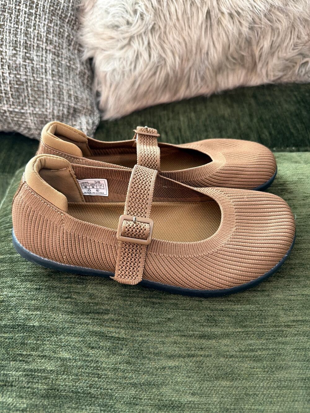 Whitin size 38 US 7.5-8 brown Maryjane style shoes